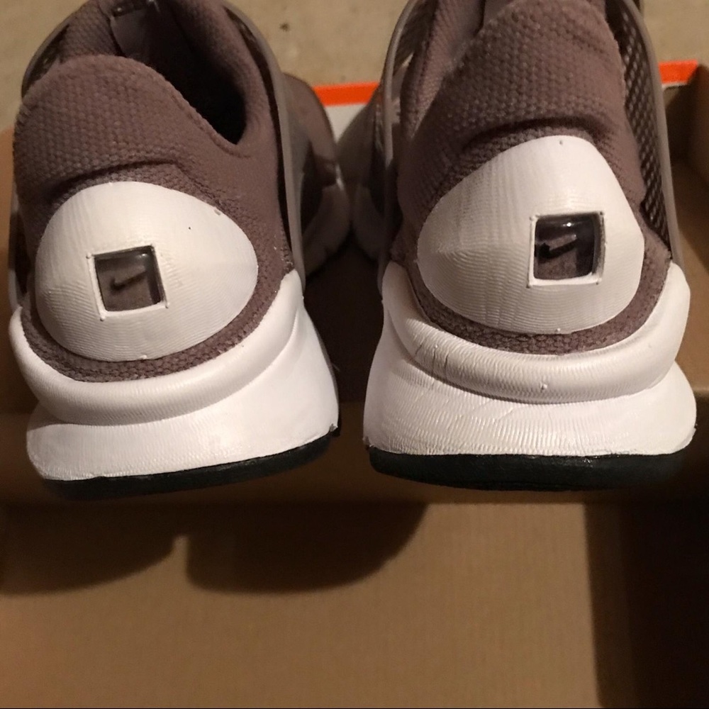 Nike sneakers - Picture 6 of 6